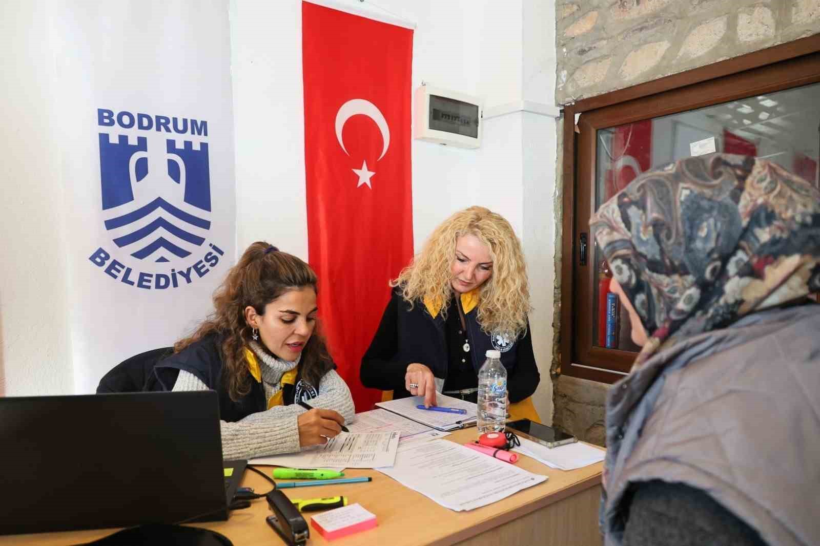 Bodrum Belediyesi’nin hayata geçirdiği Gezen Tartı Projesi kapsamında vatandaşlara ücretsiz