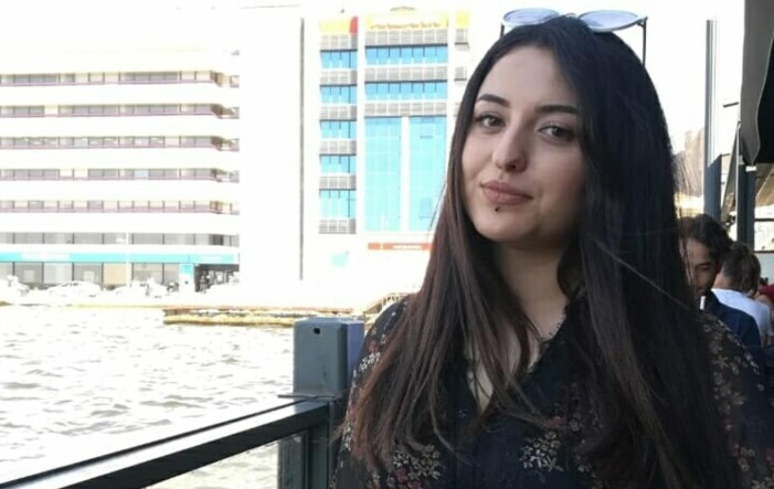 İzmir’in Menemen ilçesinde eski erkek arkadaşı tarafından silahlı saldırıya uğrayan