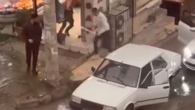 Karabağlar’da trafikte tartıştığı kişiyi darp edip döner bıçağıyla kovalayan sürücü