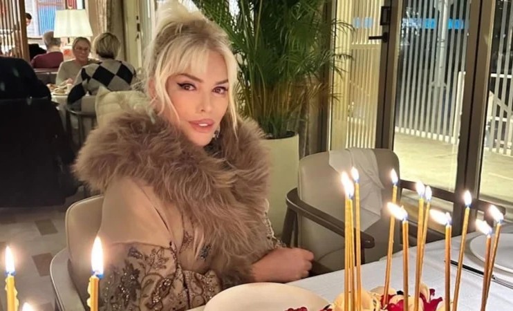 Türk pop müziğinin efsane ismi Ajda Pekkan, 80. yaş gününü