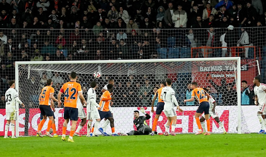 Süper Lig’in 22. haftasında Beşiktaş, deplasmanda Başakşehir’i 90+7’de bulduğu golle