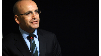 Mehmet Şimşek, vergi artışına yönelik bir çalışmalarının bulunmadığını belirterek sahte