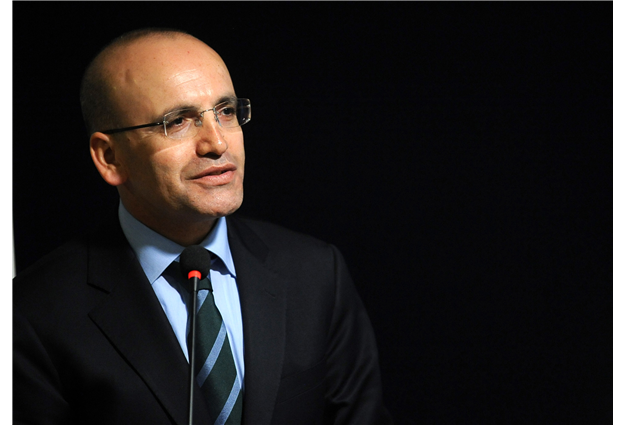 Mehmet Şimşek, vergi artışına yönelik bir çalışmalarının bulunmadığını belirterek sahte