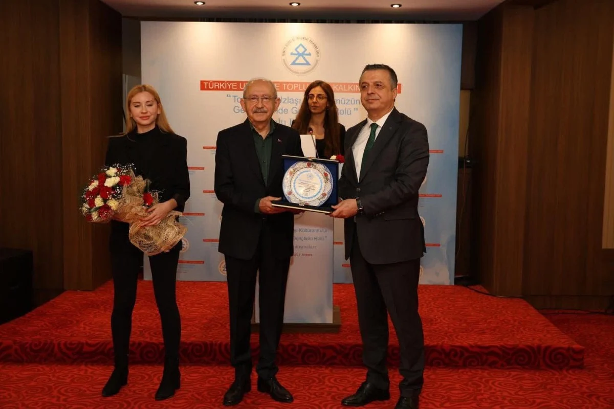 CHP’deki tartışmalı kurultay sürecinin ardından uzun süre gözlerden uzak kalan