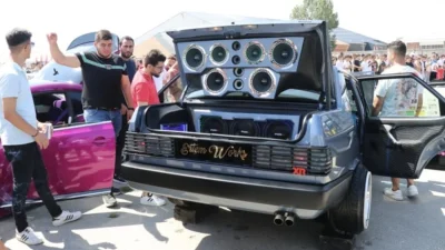 Yeni trafik düzenlemesiyle mevzuata aykırı şekilde modifiye edilen araçlar trafikten