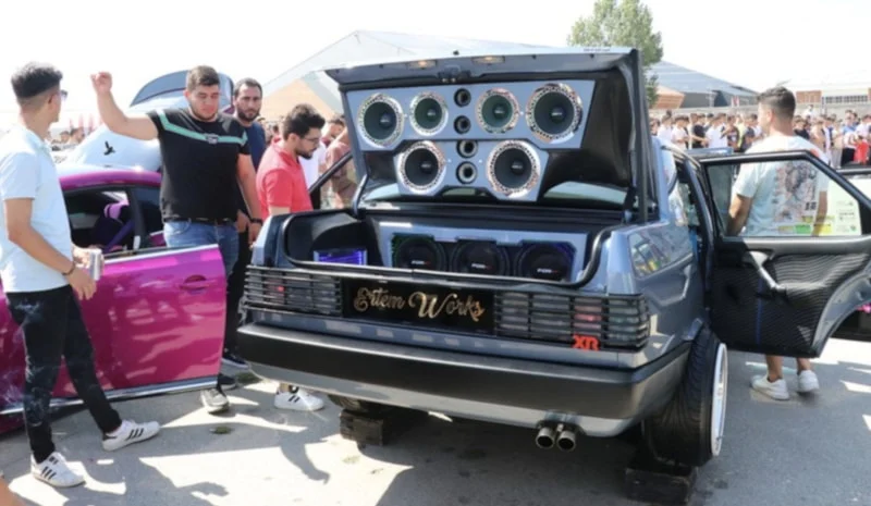 Yeni trafik düzenlemesiyle mevzuata aykırı şekilde modifiye edilen araçlar trafikten