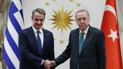 Zirvede iki ülke arasında birçok alanda iş birliği anlaşması imzalandı.