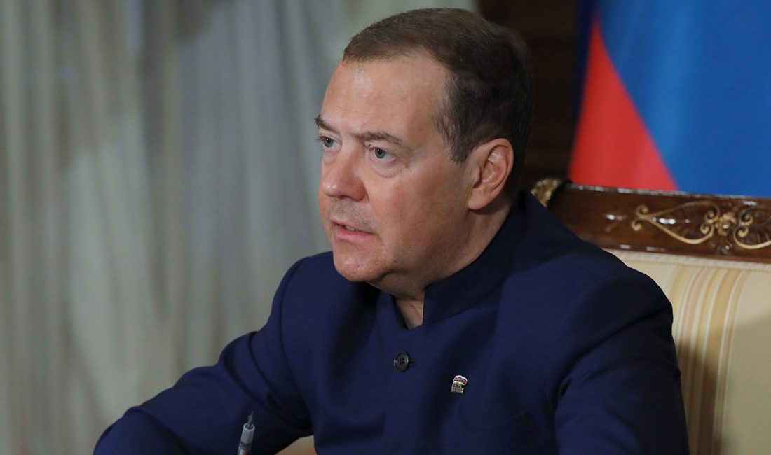 Dmitry Medvedev, İran’a yönelik saldırılar sonrası ABD’yi hedef aldı. Medvedev,