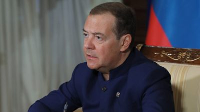Dmitry Medvedev, İran’a yönelik saldırılar sonrası ABD’yi hedef aldı. Medvedev,