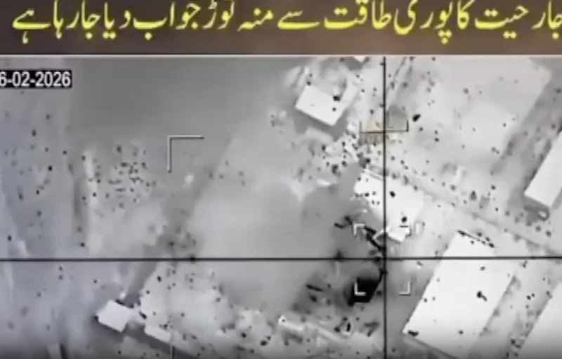 Durand Hattı boyunca karşılıklı saldırılar sürerken, Pakistan Afgan tarafında 133