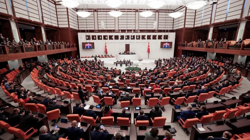 Adalet Bakanlığı’nın hazırladığı taslakta cinsiyet değişikliği süreçlerinden kamuya açık davranışlara