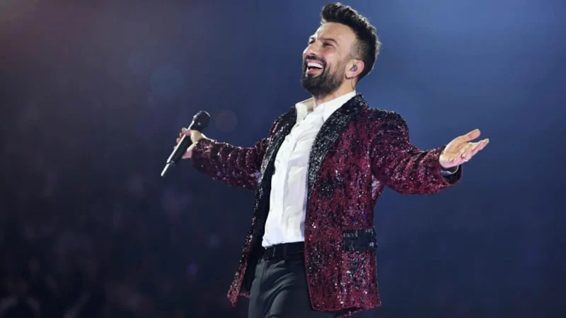 Megastar Tarkan’ın Birleşik Arap Emirlikleri’nin başkenti Abu Dabi’de 16 ve