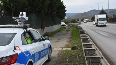 Türkiye genelinde hız denetimlerinde fiilen uygulanan yüzde tolerans sona erdi.