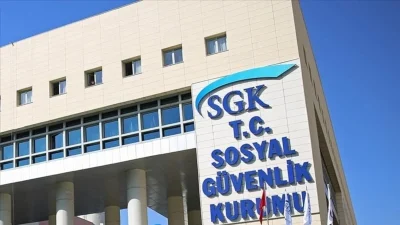 Sosyal Güvenlik Kurumu, son 5 yılda 650 bin kişinin emekliliğinin
